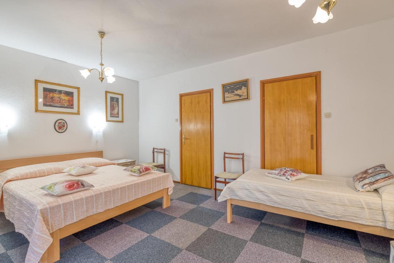 Apartment Complex Nevia 포레치 외부 사진